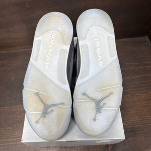 Jordan 5 Retro Wolf Grey (2026) Size 12 (Pre-Owned) - box