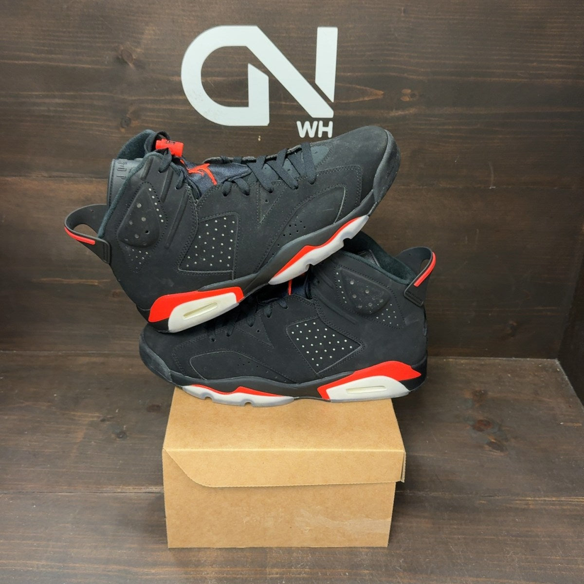 Jordan 6 Retro Black Infrared (2019) Size 11.5 (Pre-Owned) - Image 1