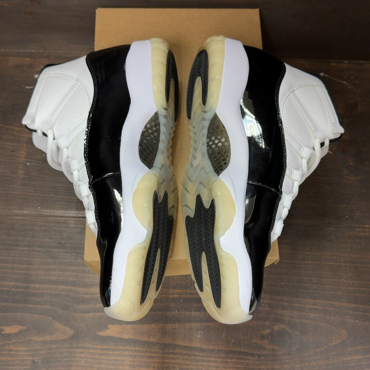 Jordan 11 Retro DMP Gratitude (2023) Size 12 (Pre-Owned) - Image 4