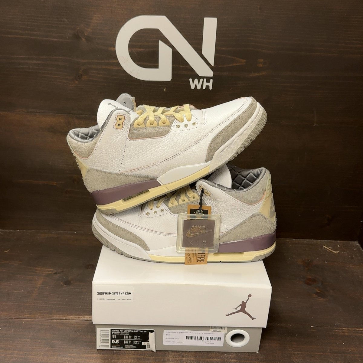 Jordan 3 Retro SP A Ma Maniére (Women's) Size 11W (Pre-Owned) - front