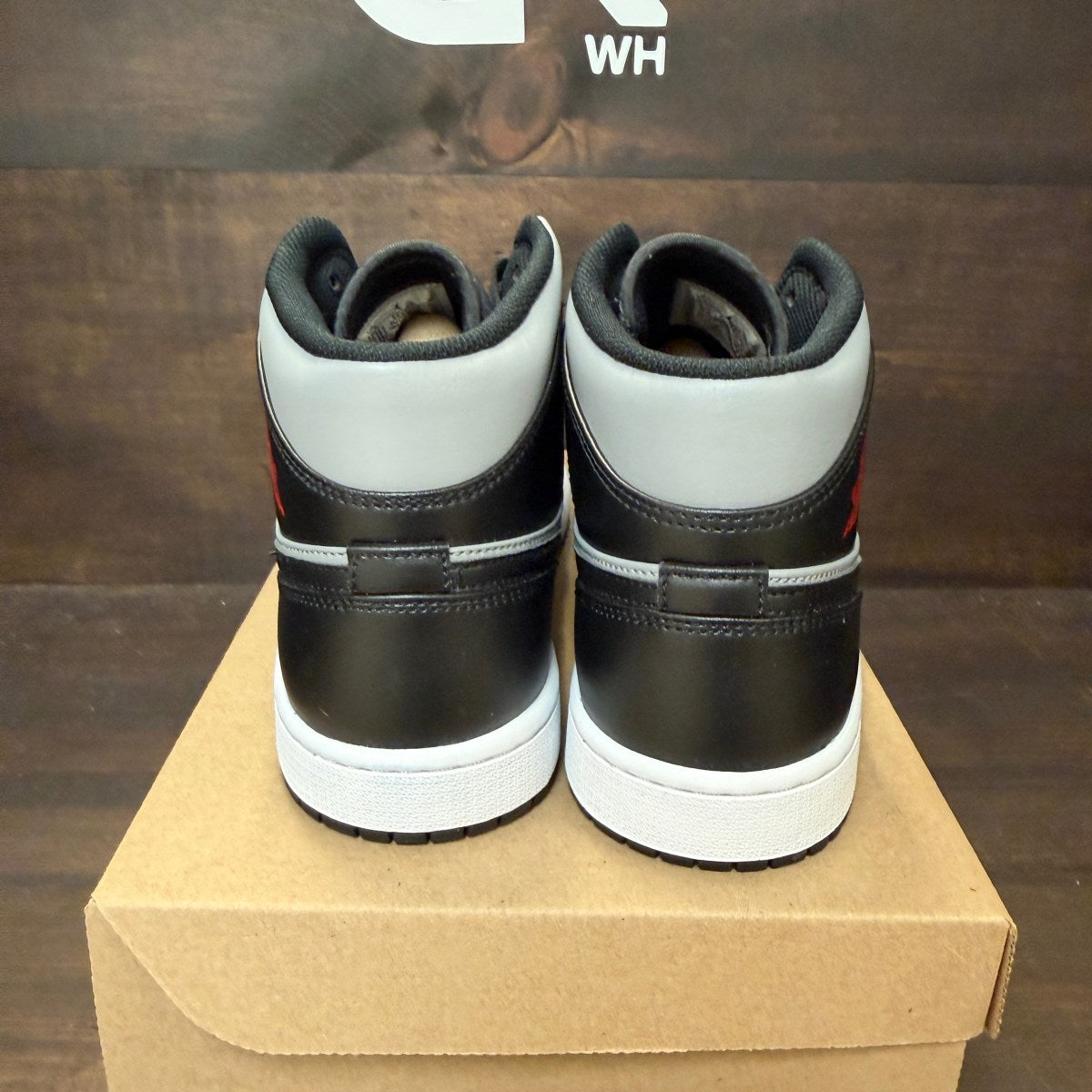 Jordan 1 Mid Shadow Red Size 10.5 (Pre-Owned) - Image 4