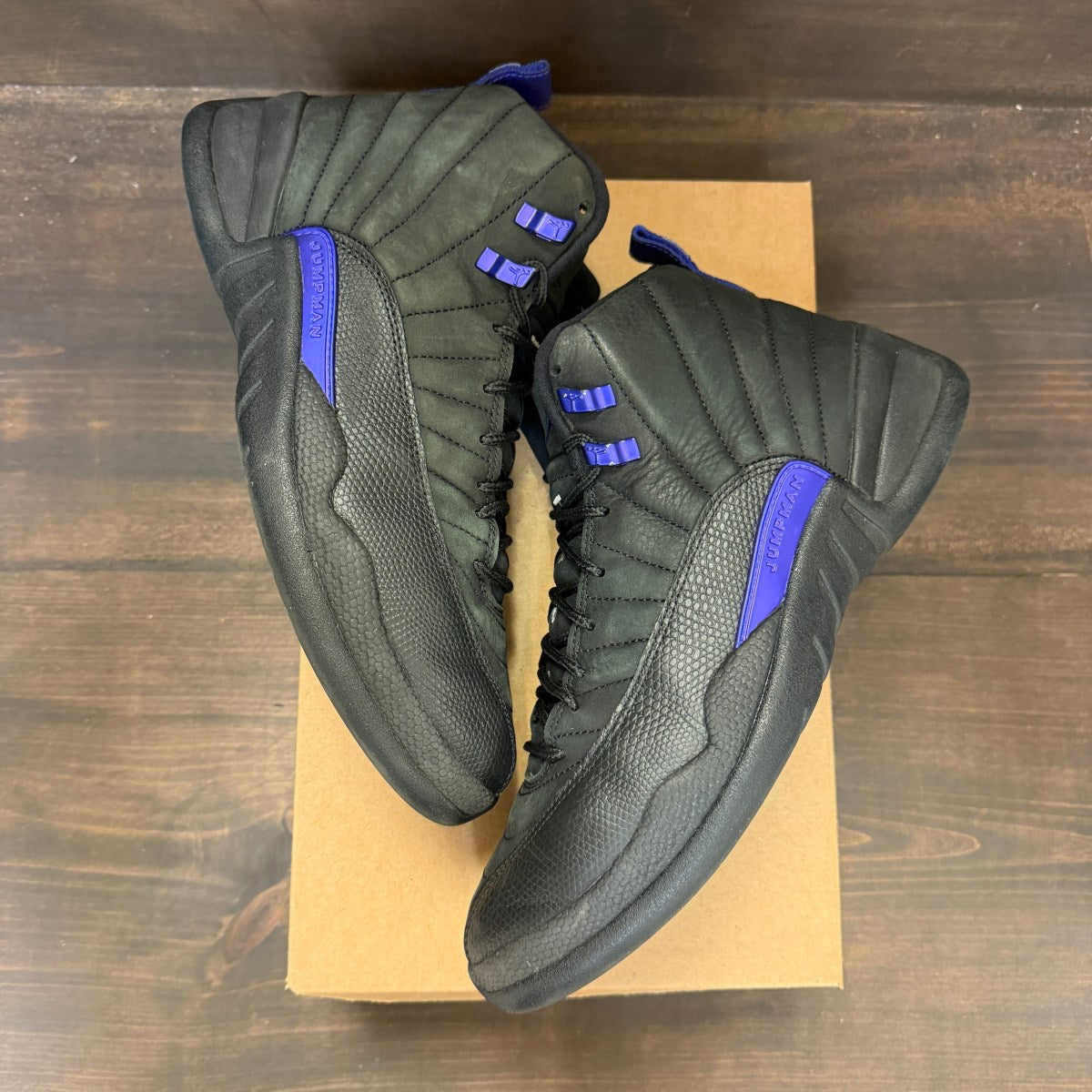 Jordan 12 Retro Black Dark Concord Size 9.5 (Pre-Owned) - Image 2