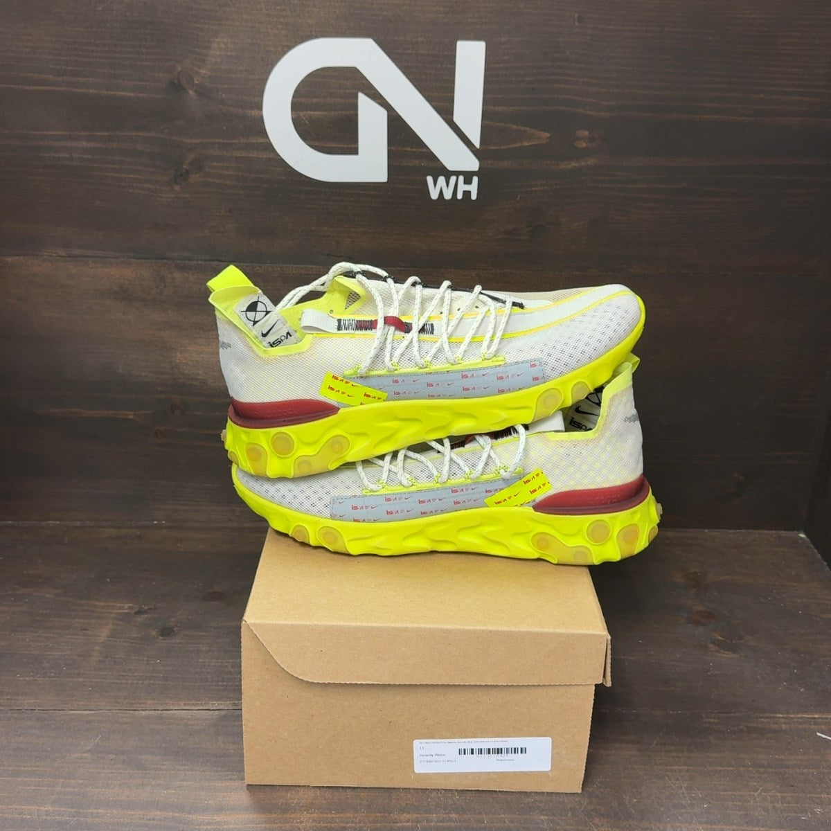 Nike React Runner ISPA Platinum Tint Volt Glow Team Red Size 11 (Pre-Owned) - Image 1