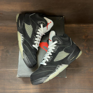 Jordan 5 Retro OG Black Metallic Reimagined (GS) Size 6Y (Pre-Owned) - Image 2