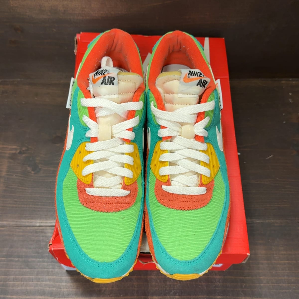 Nike Air Max 90 SE Running Club Size 9.5 (Pre-Owned) - tag