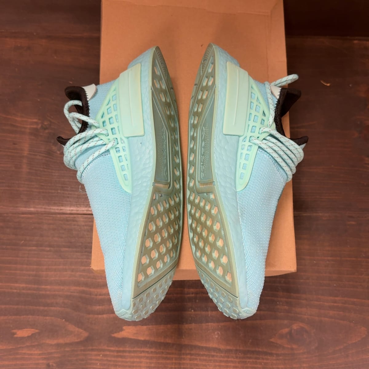 adidas NMD Hu Pharrell Williams Clear Aqua Size 7.5 (Pre-Owned) - aux