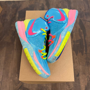 Nike Kyrie 6 Pool (GS) Size 6Y (Pre-Owned) - Image 1