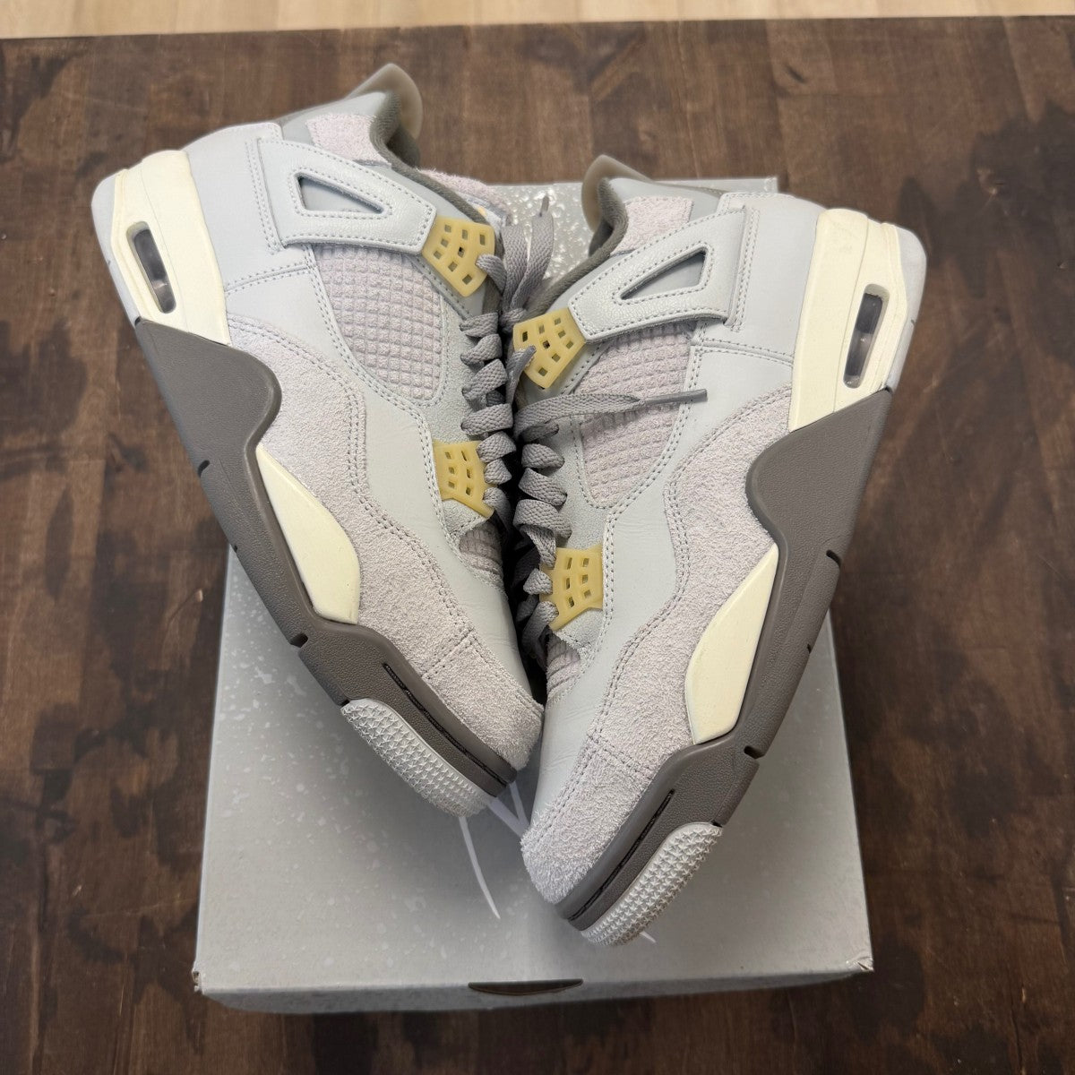 Jordan 4 Retro SE Craft Photon Dust - Image 1