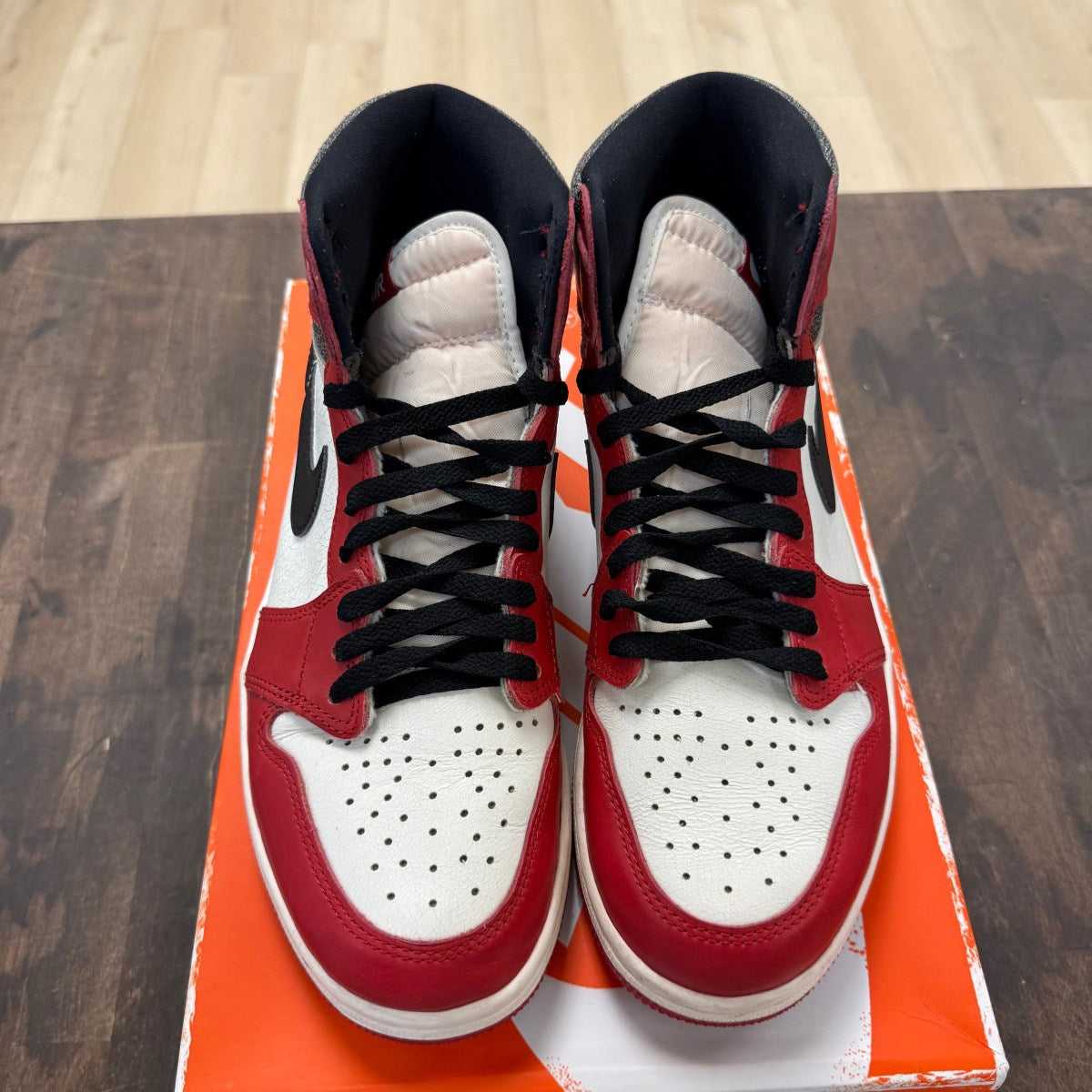 Jordan 1 Retro High OG Chicago Lost and Found - Image 2