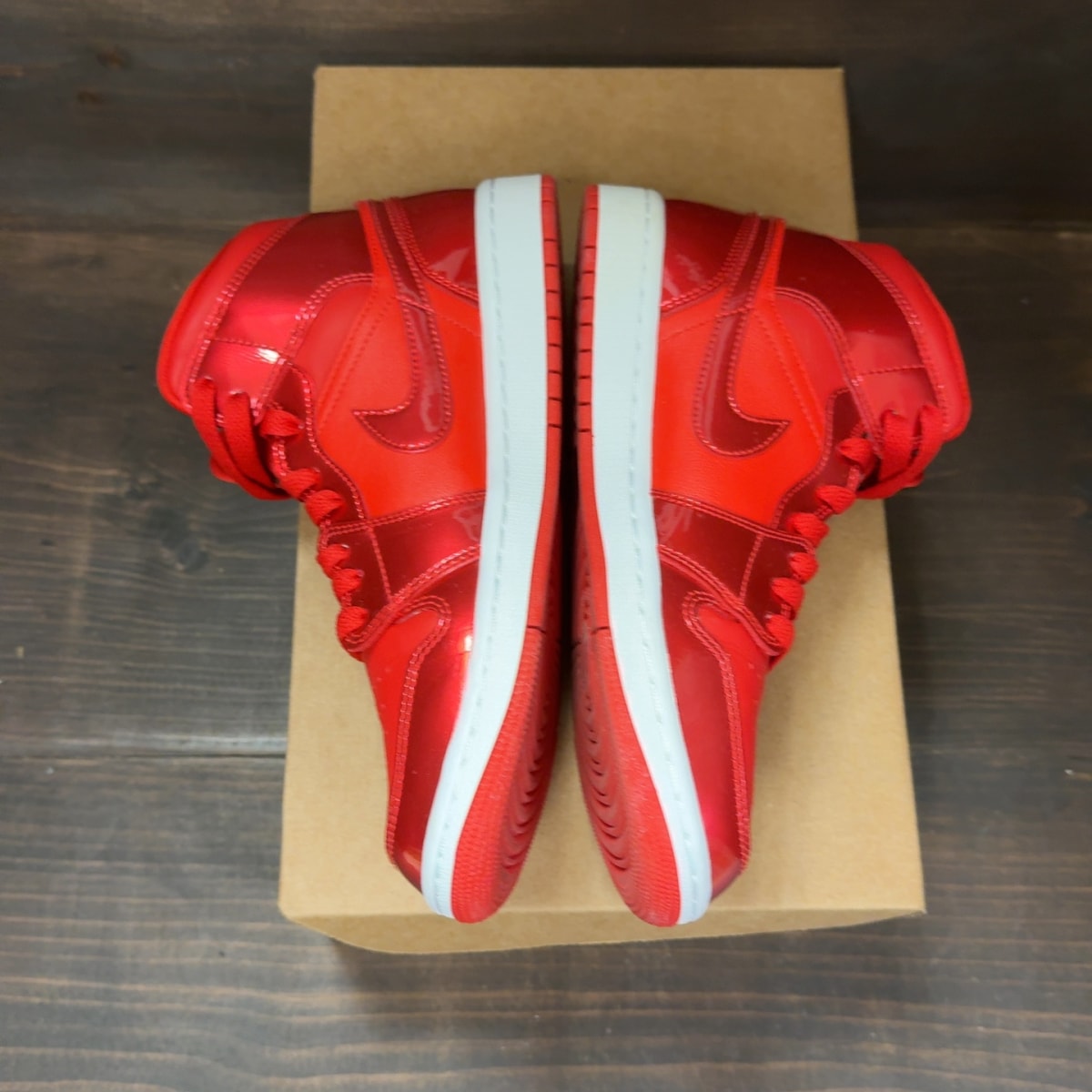 Jordan 1 Mid SE Pomegranate (Women's) Size 8.5W (Pre-Owned) - Image 4