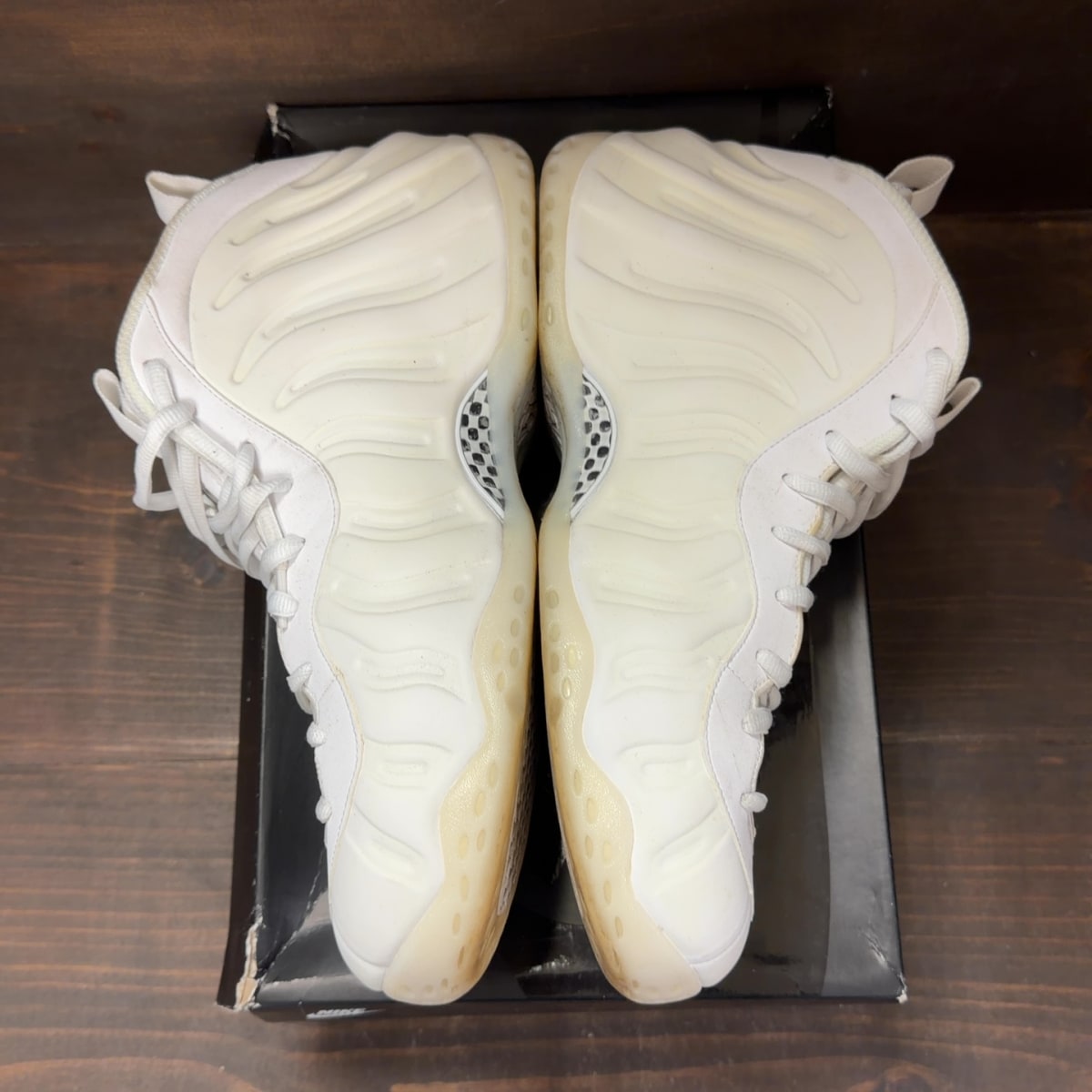 Nike Air Foamposite One Triple White Size 13 (Pre-Owned) - aux
