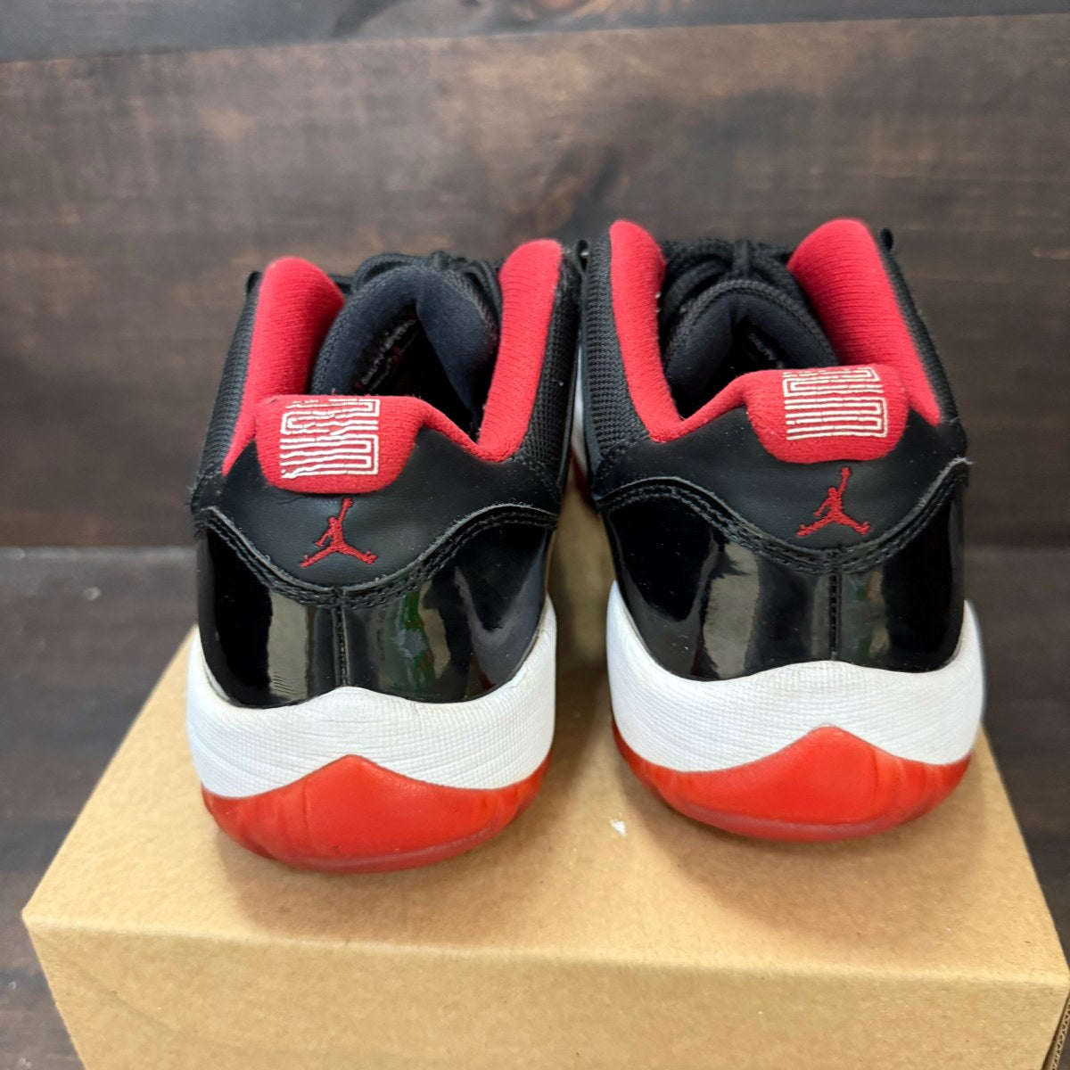 Jordan 11 Retro Low Bred (2015) Size 9 (Pre-Owned) - Image 3