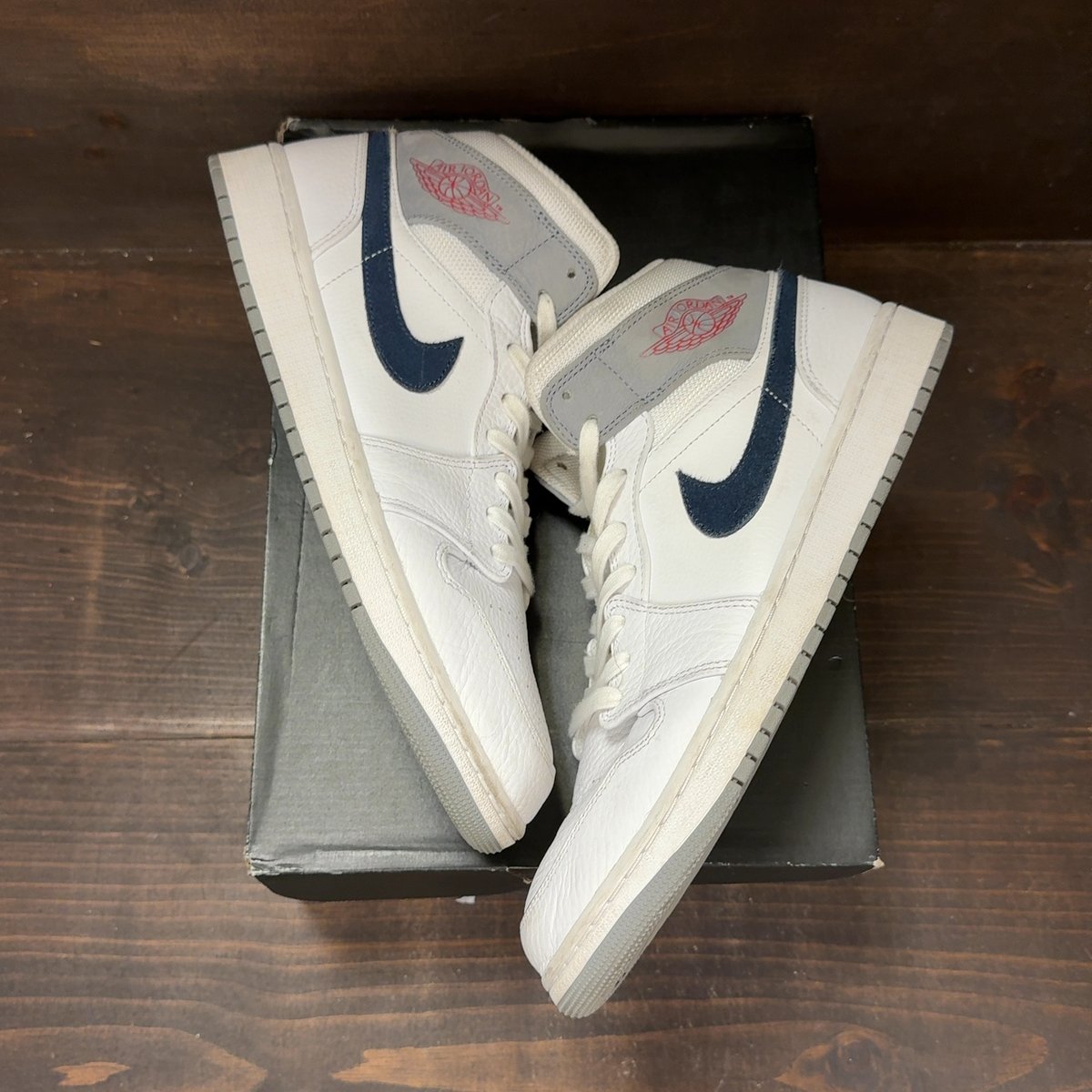Jordan 1 Mid Paris White Size 12 (Pre-Owned) - back
