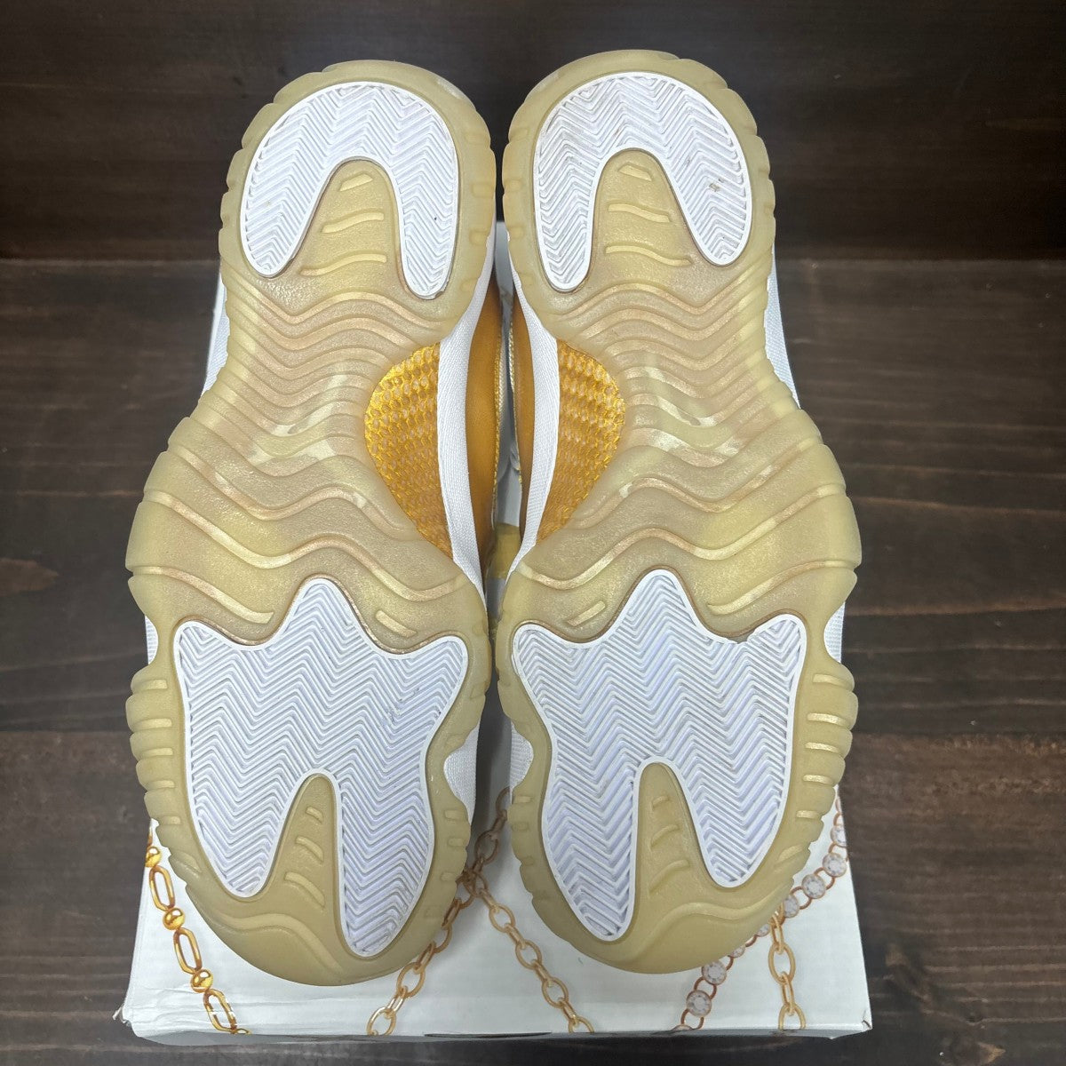 Jordan 11 Retro Low Mother's Day (Women's) - Image 6