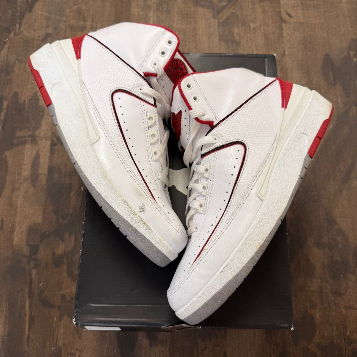 Jordan 2 Retro White Red (2014) - Image 1