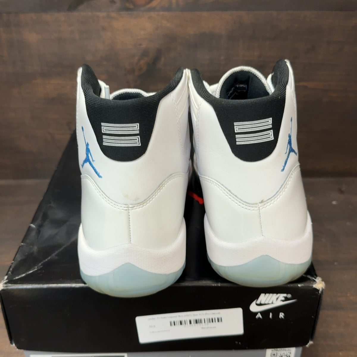 Jordan 11 Retro Legend Blue (2024) Size 10.5 (Pre-Owned) - Image 4