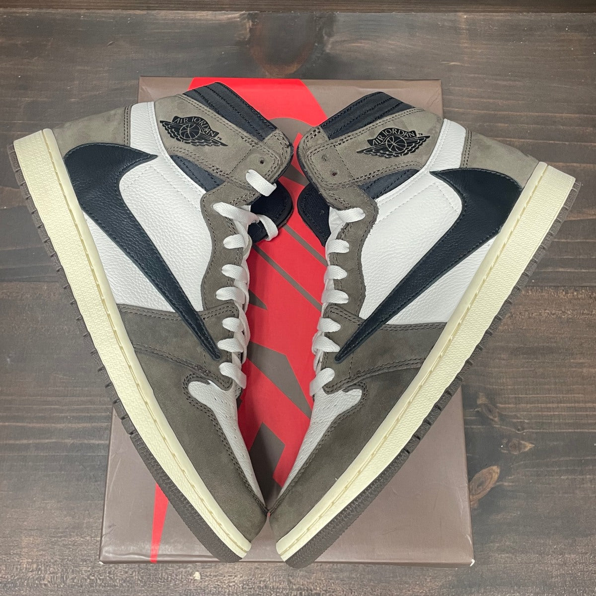 Jordan 1 Retro High OG SP Travis Scott Mocha - Image 2