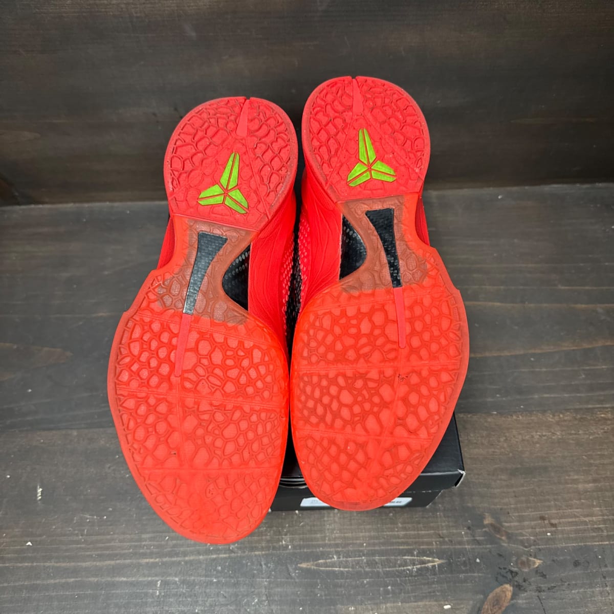 Nike Kobe 6 Protro Reverse Grinch Size 11.5 (Pre-Owned) - sole