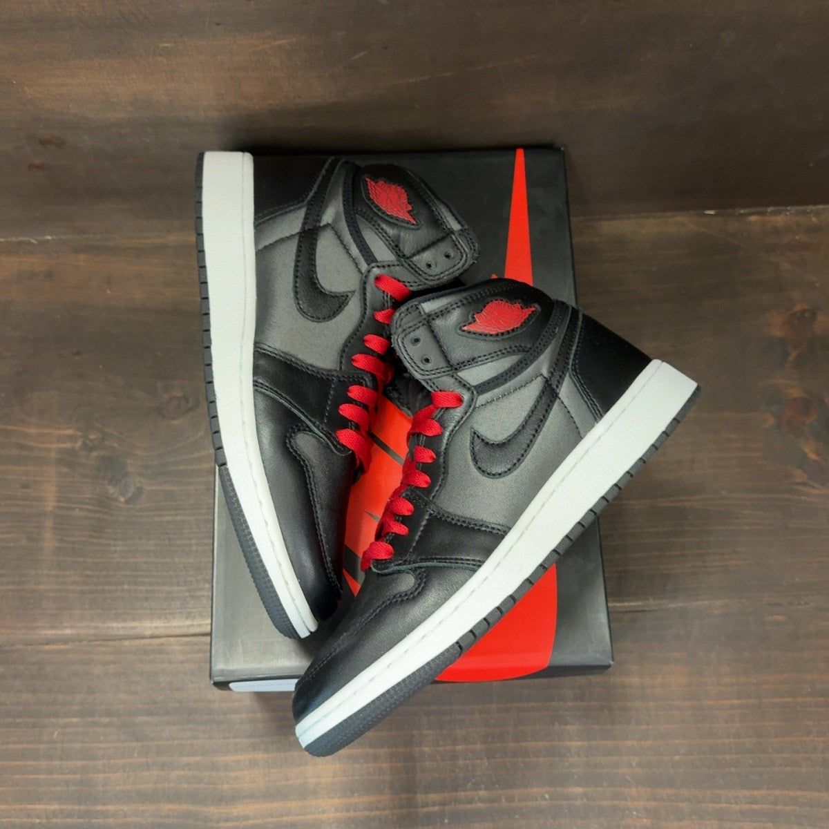 Jordan 1 Retro High Black Satin Gym Red Black (GS) - Image 2