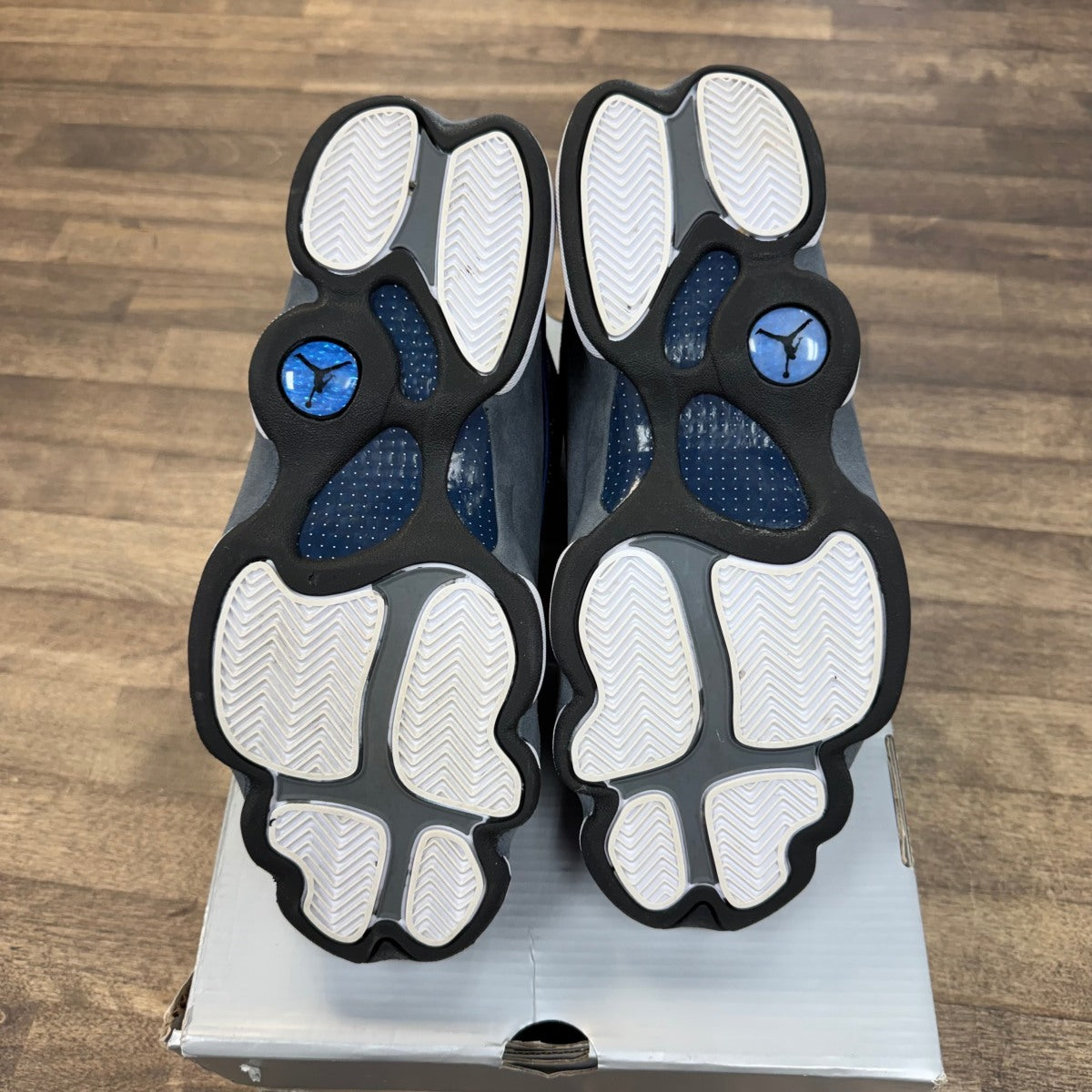 Jordan 13 Retro Flint (2020) Size 10.5 (Pre-Owned) - Image 4