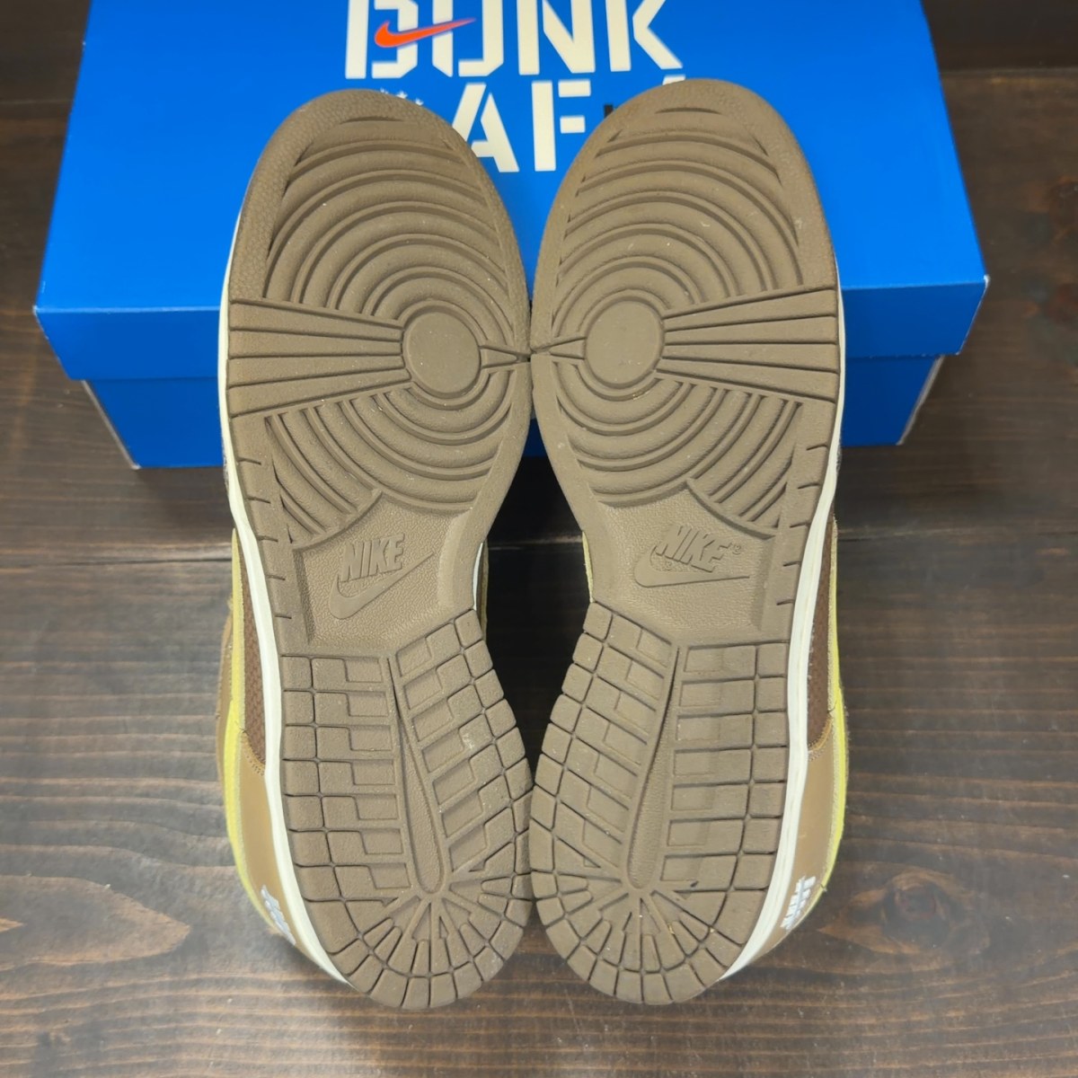 Nike Dunk Low SP Undefeated Canteen Dunk vs. AF1 Pack - Image 7