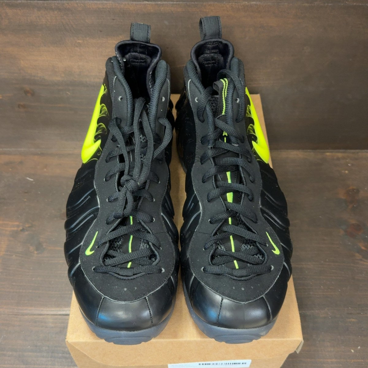 Nike Air Foamposite Pro Black Voltage Yellow Size 12.5 (Pre-Owned) - Image 3