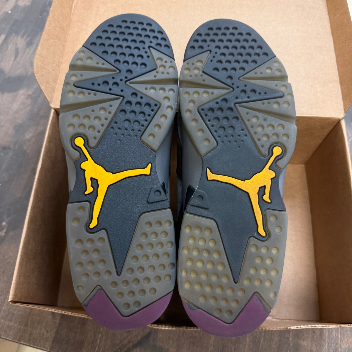 Jordan 6 Retro Bordeaux Size 13 (Pre-Owned) - Image 3