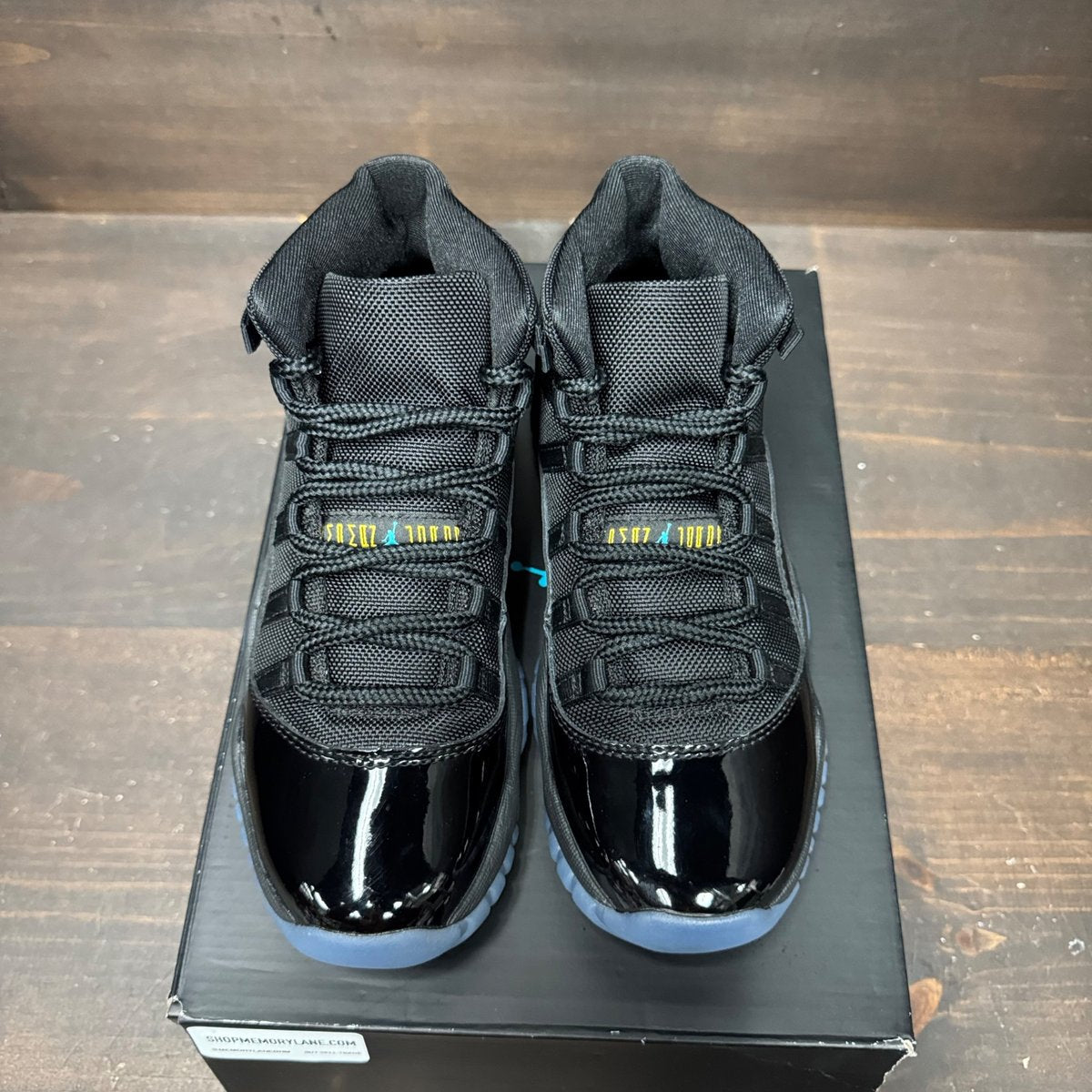 Jordan 11 Retro Gamma Blue (2025) (GS) Size 5Y (Pre-Owned) - side