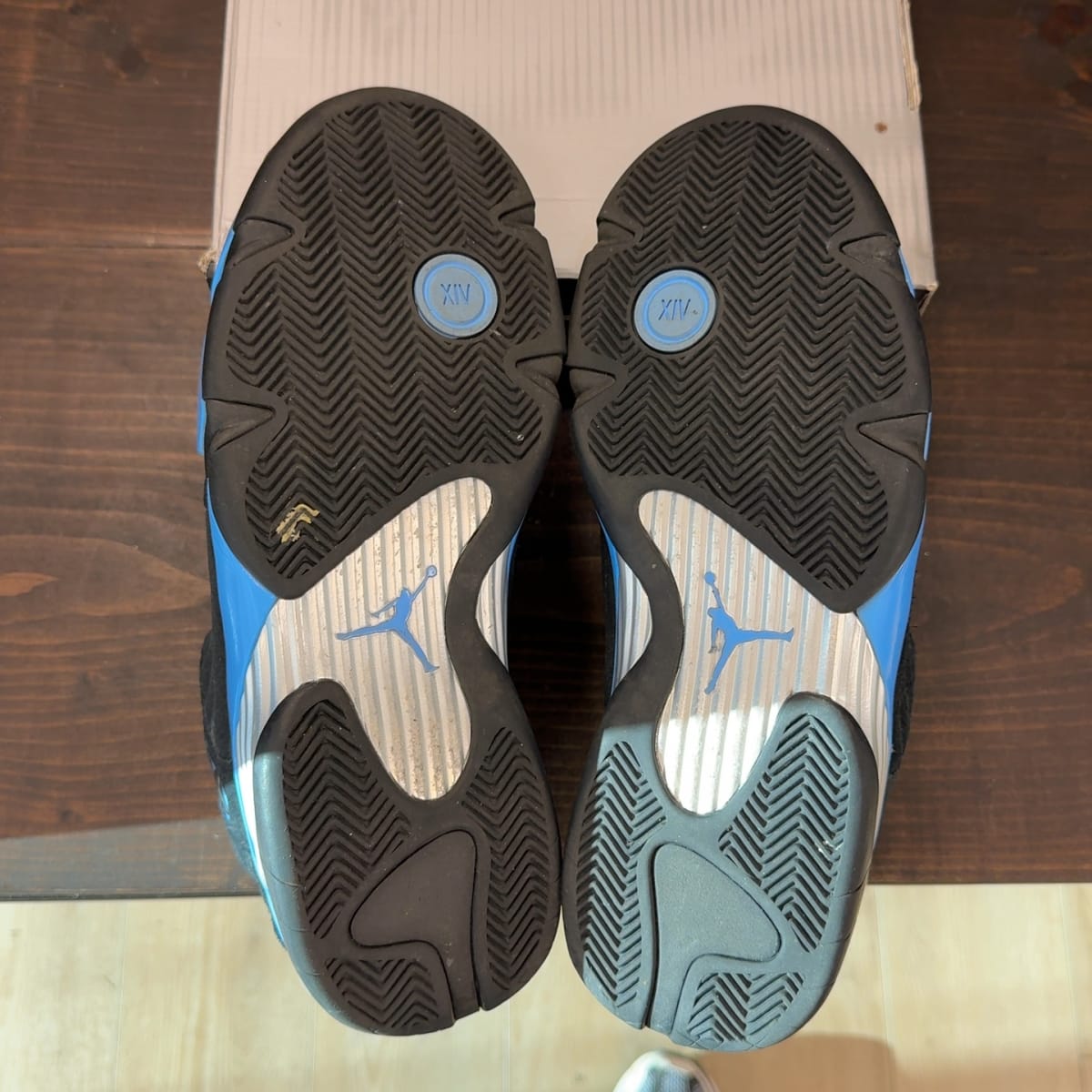 Jordan 14 Retro Black University Blue (2026) Size 10.5 (Pre-Owned) - aux