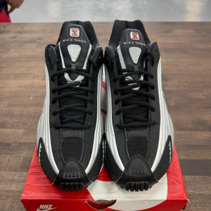 Nike Shox R4 Black Metallic Silver (2025) - Image 2