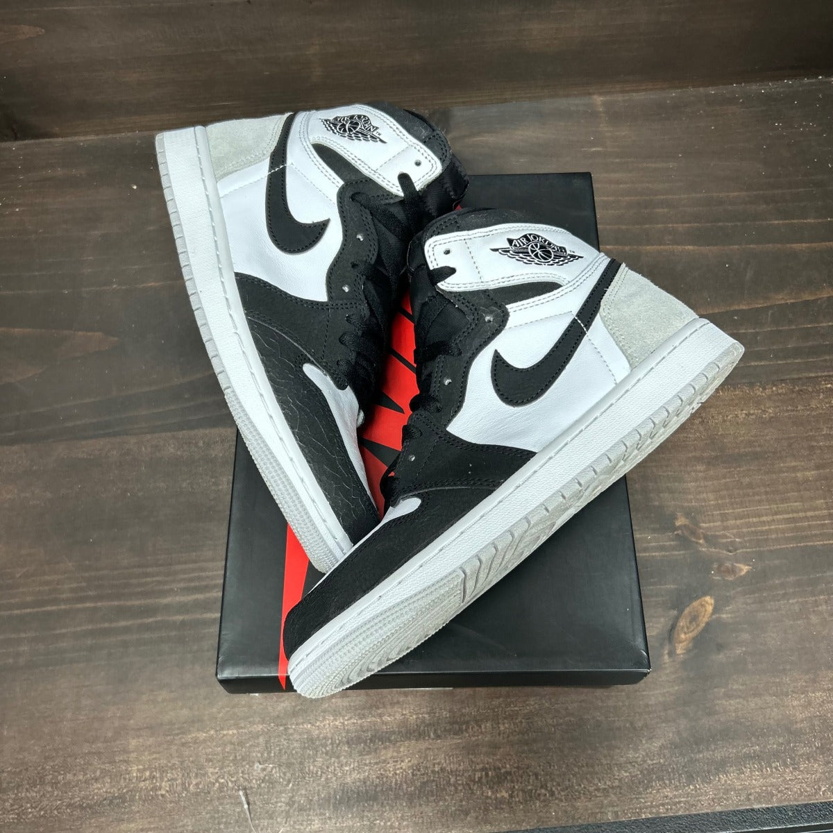 Jordan 1 Retro High OG Bleached Coral - Image 2