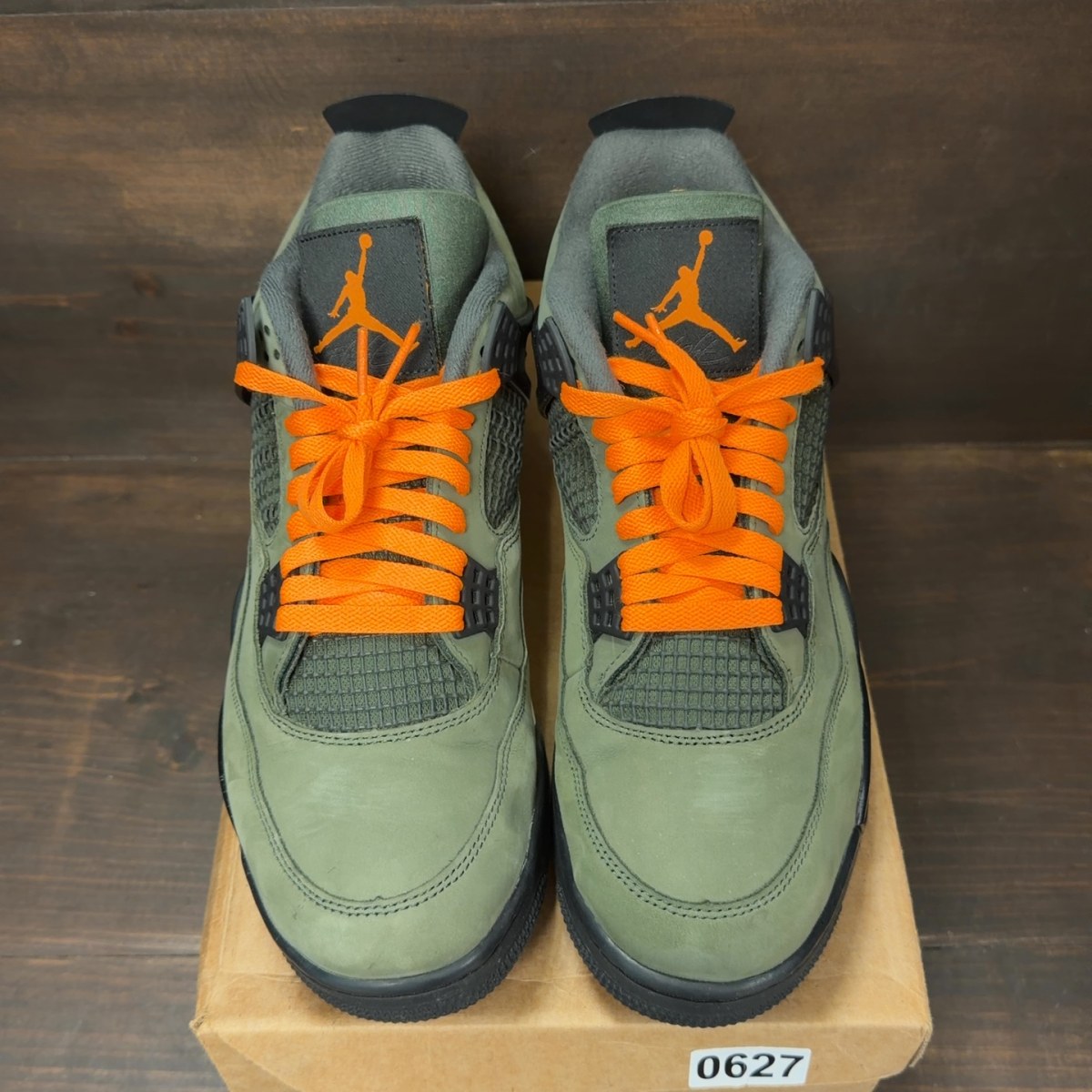 Jordan 4 Retro OG SP Undefeated (2025) Size 11 (Pre-Owned) - Image 3