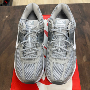 Nike Zoom Vomero 5 Cool Grey - Image 2