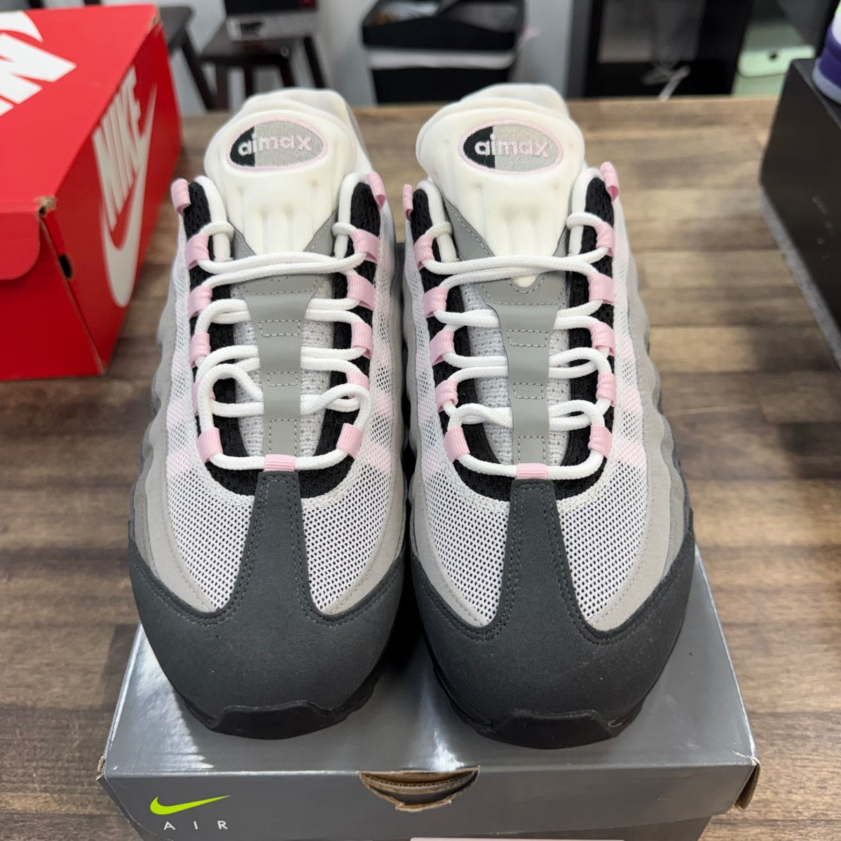 Nike Air Max 95 OG Big Bubble Pink Foam (Women's) Size 12W (Pre-Owned)