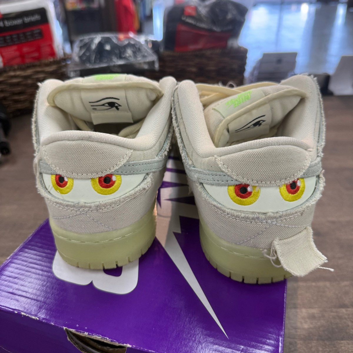 Nike SB Dunk Low Mummy - Image 3