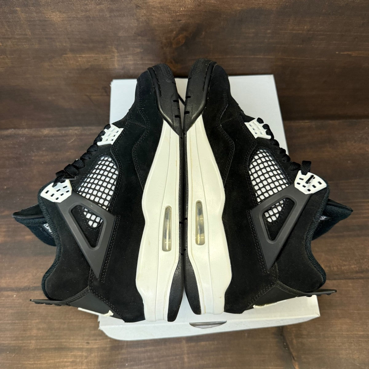 Jordan 4 Retro White Thunder - Image 4