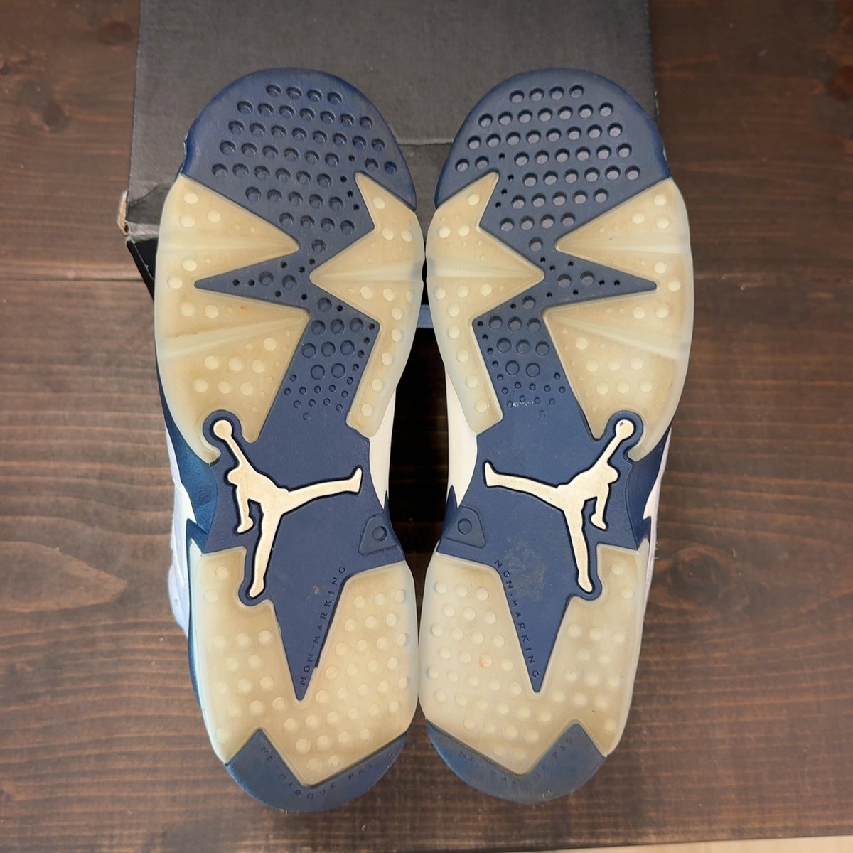 Jordan 6 Retro Midnight Navy (2022) (GS) Size 7Y (Pre-Owned) - aux