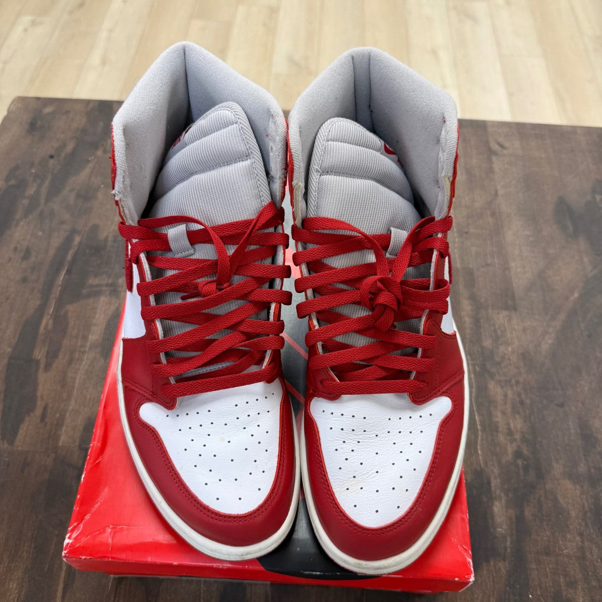 Jordan 1 Retro High OG Varsity Red (Women's) - Image 2