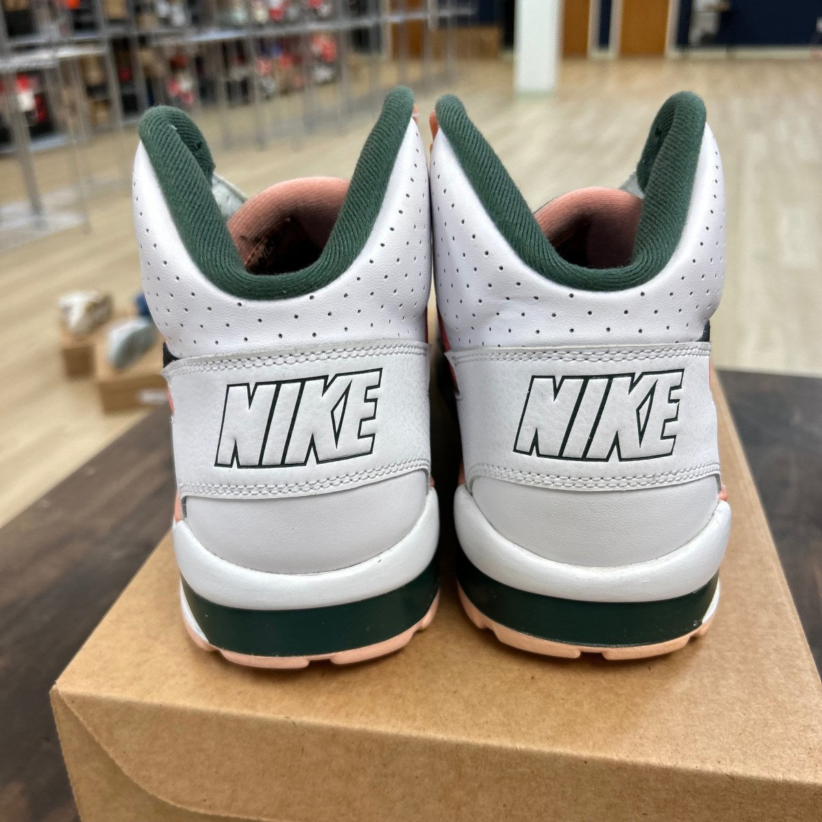 Nike Air Trainer SC High White Pink Green Size 11.5 (Pre-Owned) - Image 4