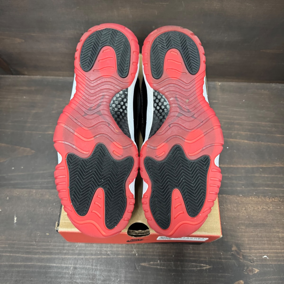 Jordan 11 Retro Low Bred (2025) - Image 6
