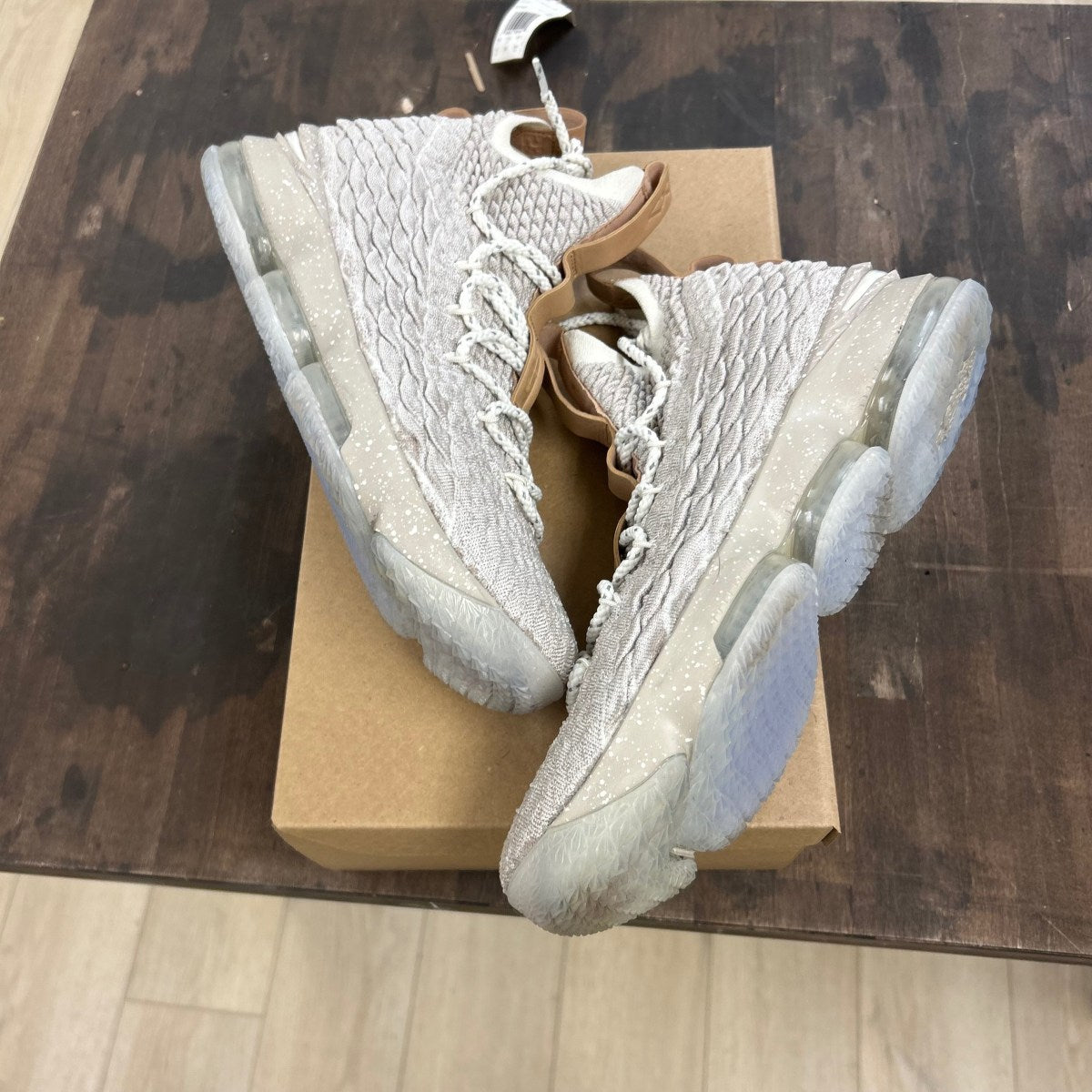 Nike LeBron 15 Ghost Size 10 (Pre-Owned) - Image 1