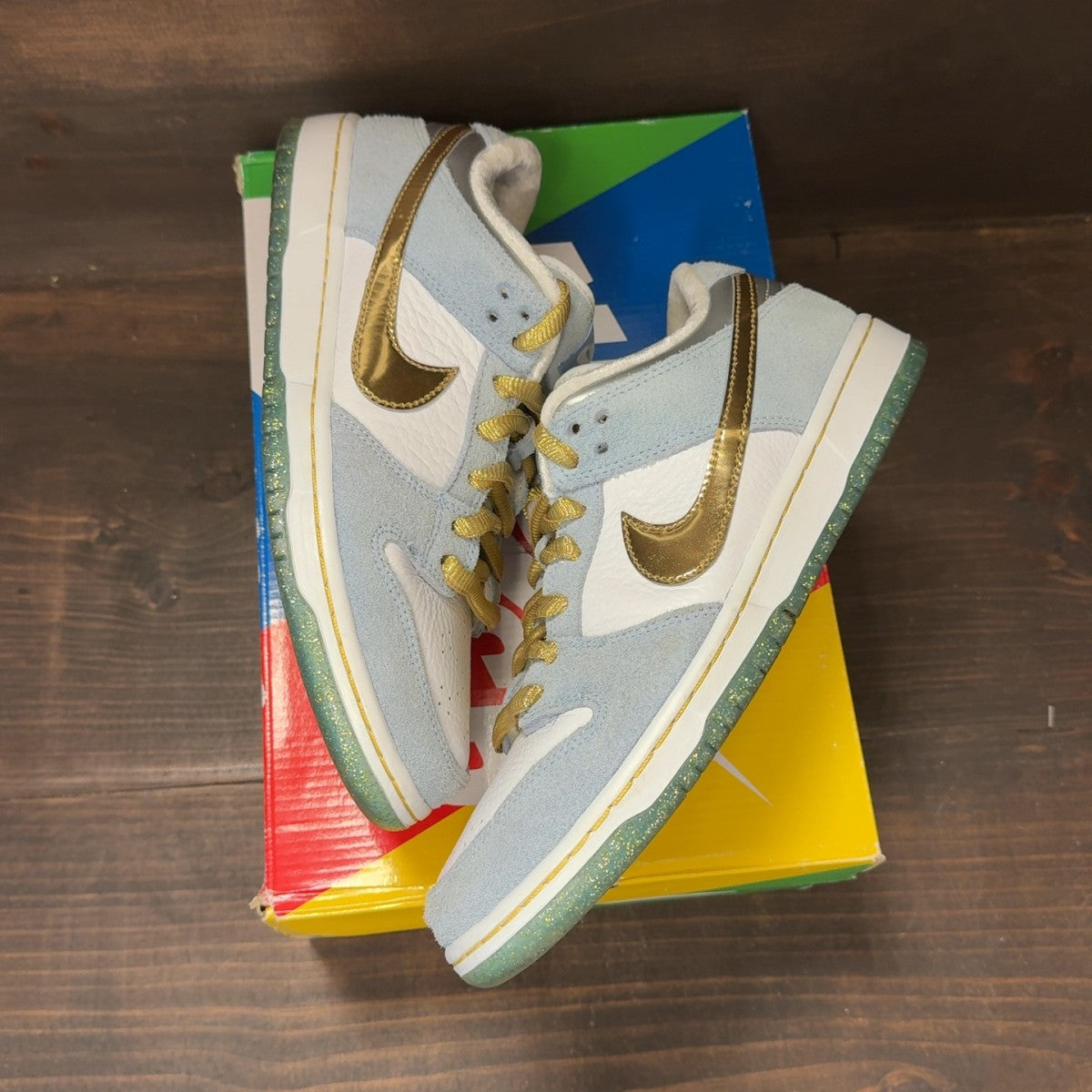 Nike SB Dunk Low Sean Cliver - Image 2