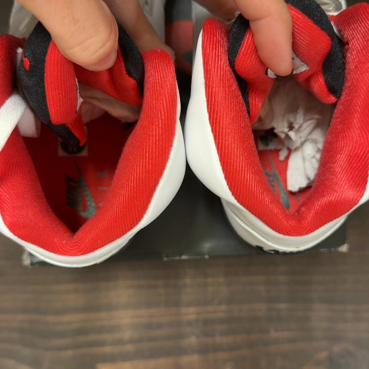 Jordan 5 Retro Fire Red Black Tongue (2025) (GS) Size 7Y (Pre-Owned) - aux
