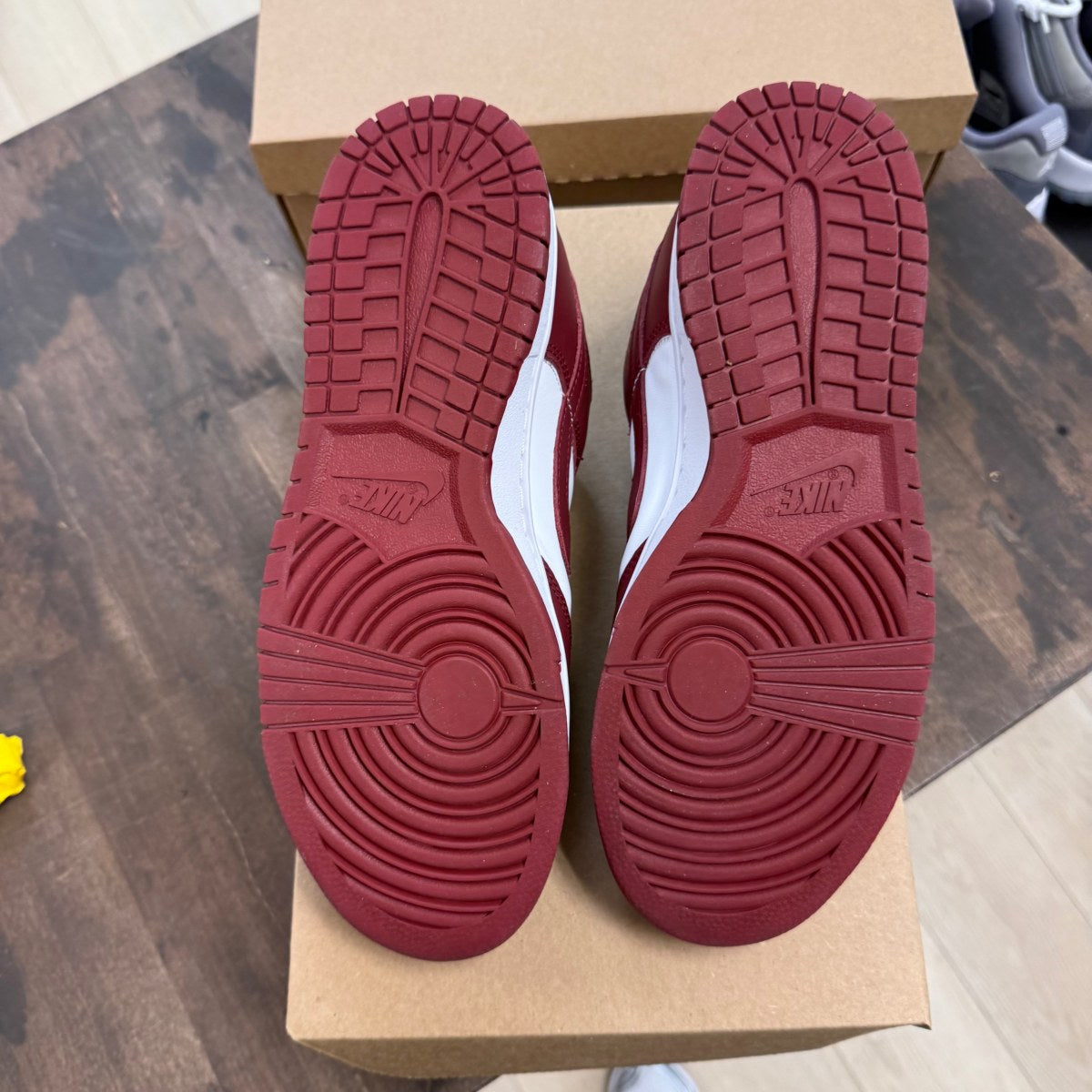 Nike Dunk Low Team Red Size 8.5 (Pre-Owned) - Image 5