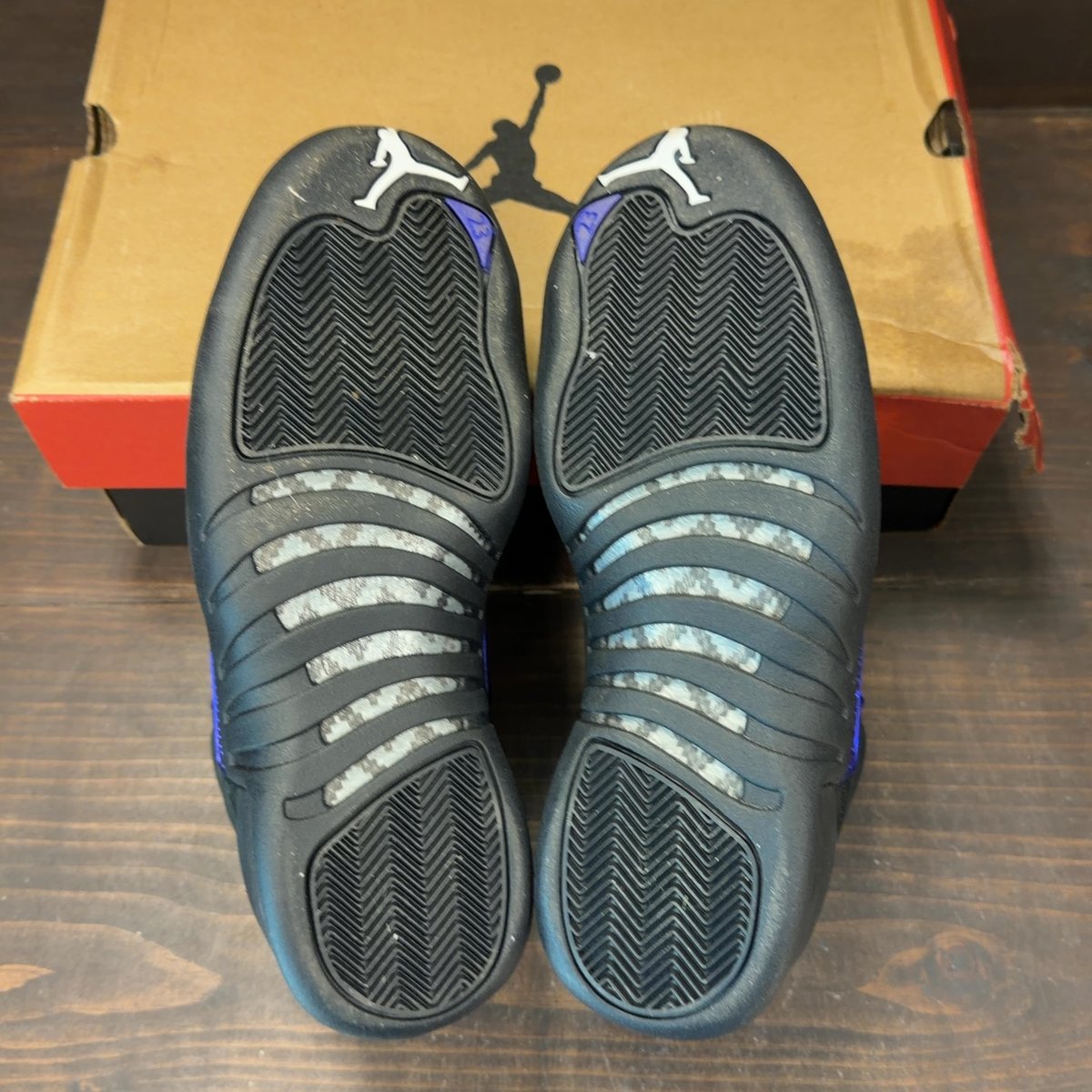 Jordan 12 Retro Black Dark Concord Size 8.5 (Pre-Owned) - aux