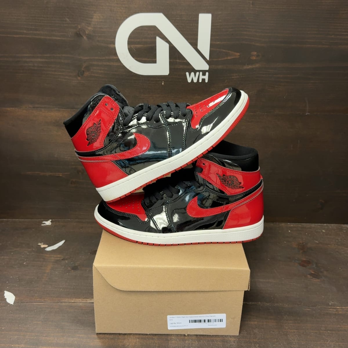 Jordan 1 Retro High OG Patent Bred Size 8.5 (Pre-Owned) - front