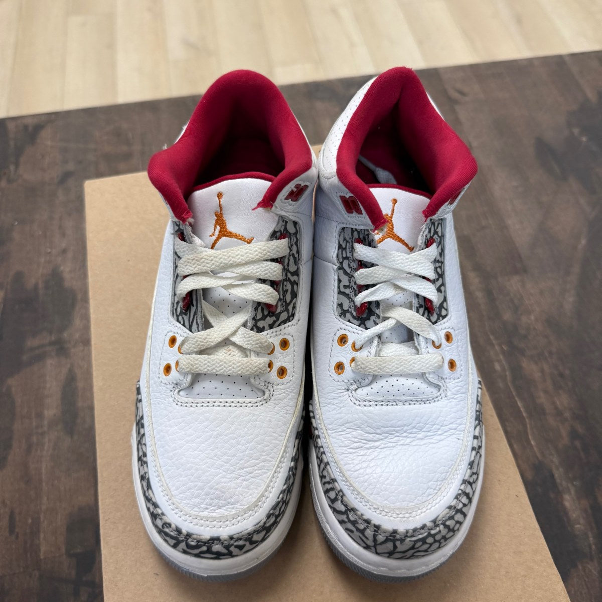 Jordan 3 Retro Cardinal (GS) Size 5.5Y (Pre-Owned) - Image 2