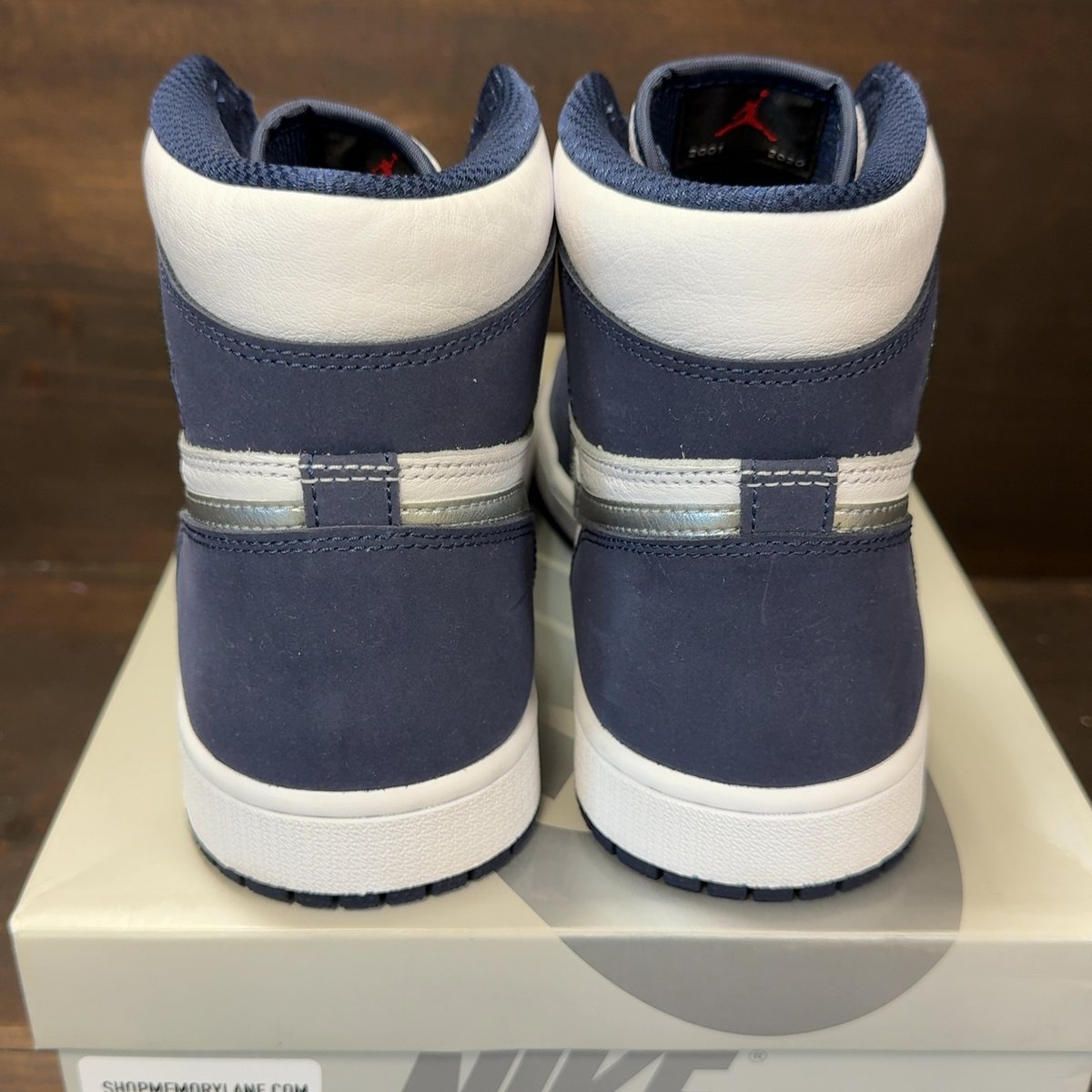 Jordan 1 Retro High CO.JP Midnight Navy (2020) Size 10.5 (Pre-Owned) - aux