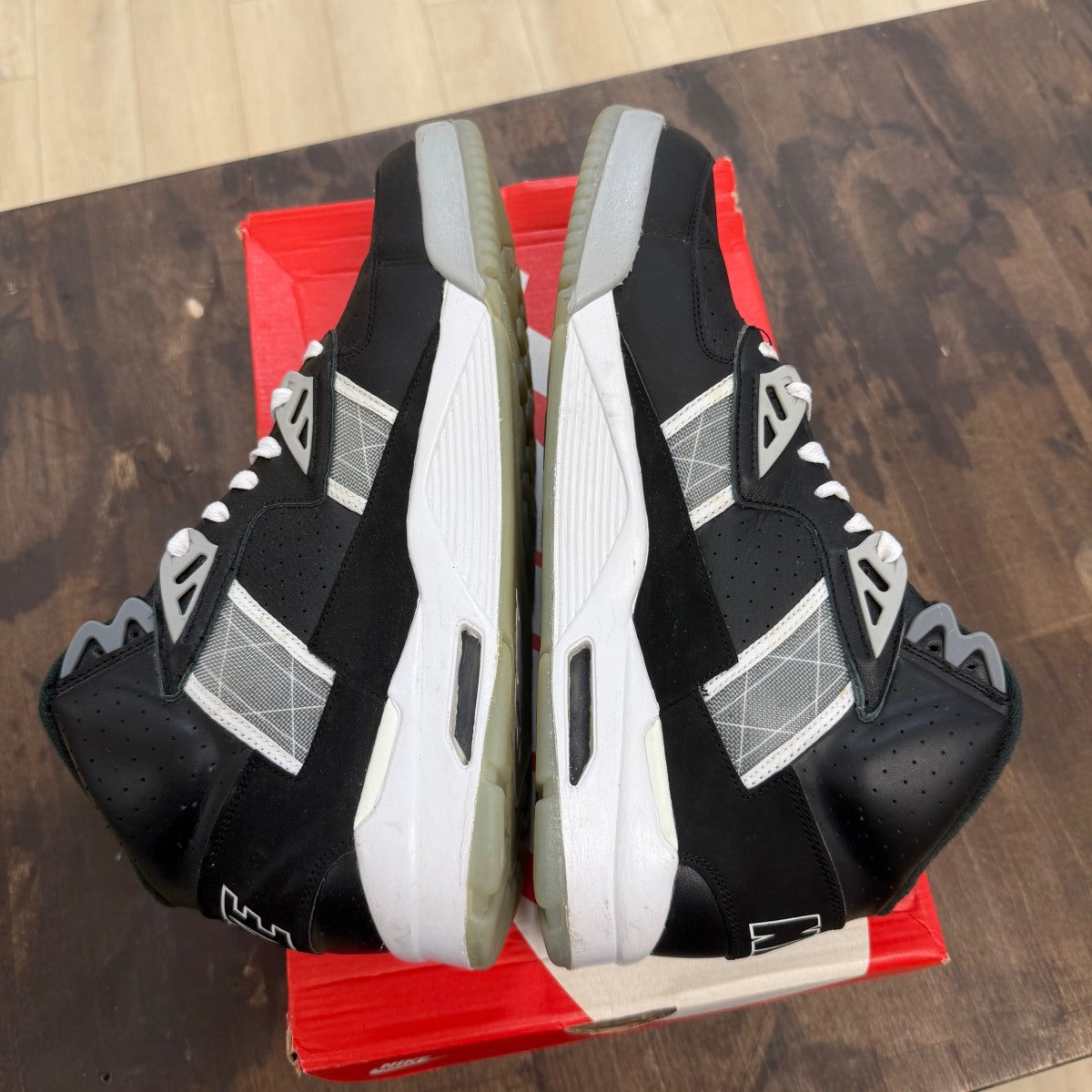Nike Air Trainer SC High Raiders (2022) - Image 6