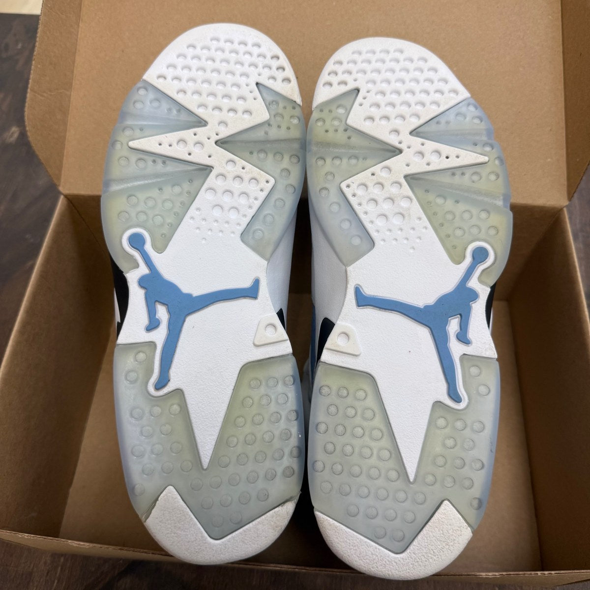 Jordan 6 Retro UNC White Size 11 (Pre-Owned) - Image 3